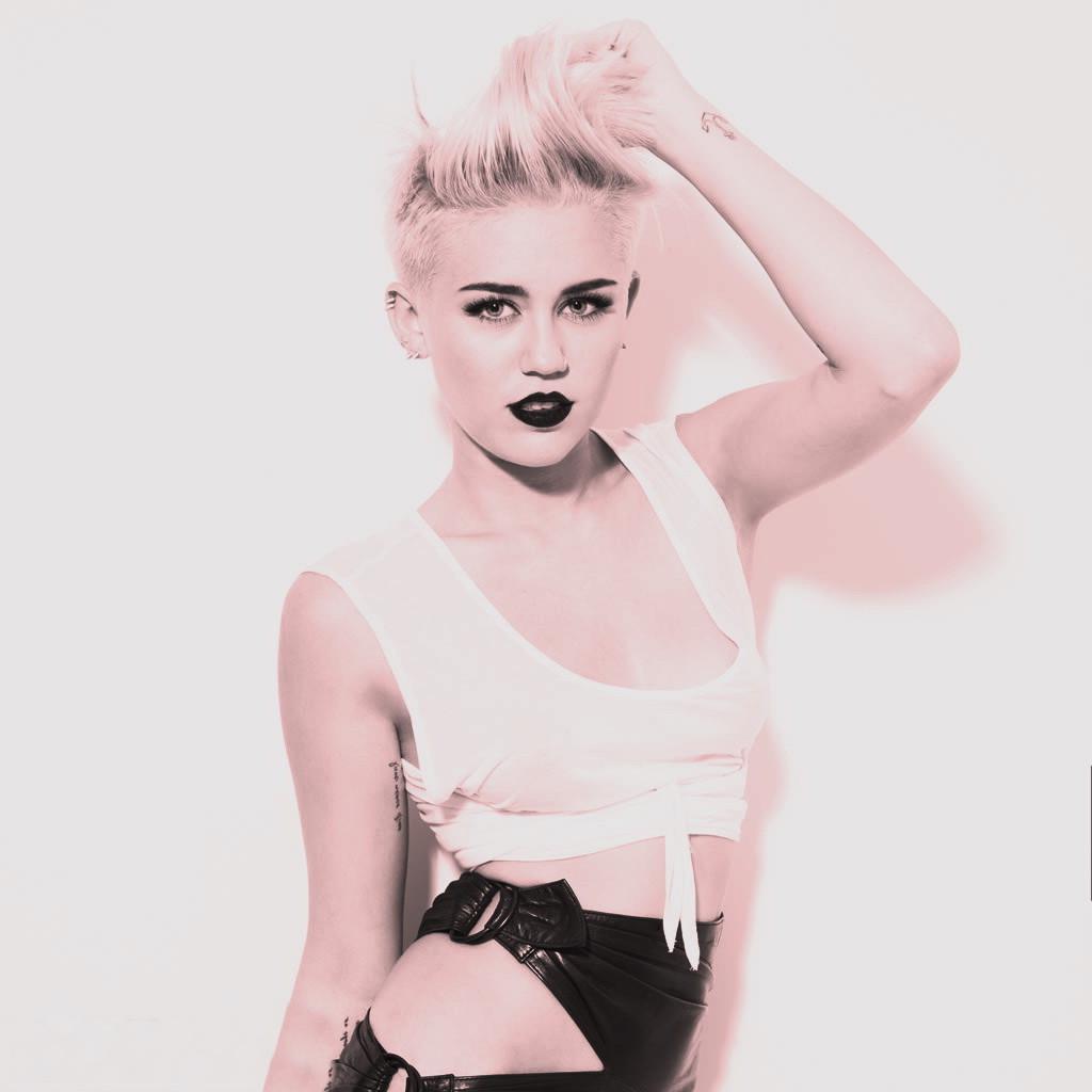 10P Miley Cyrus stunning at some lingerie and casual photoshoot for her website