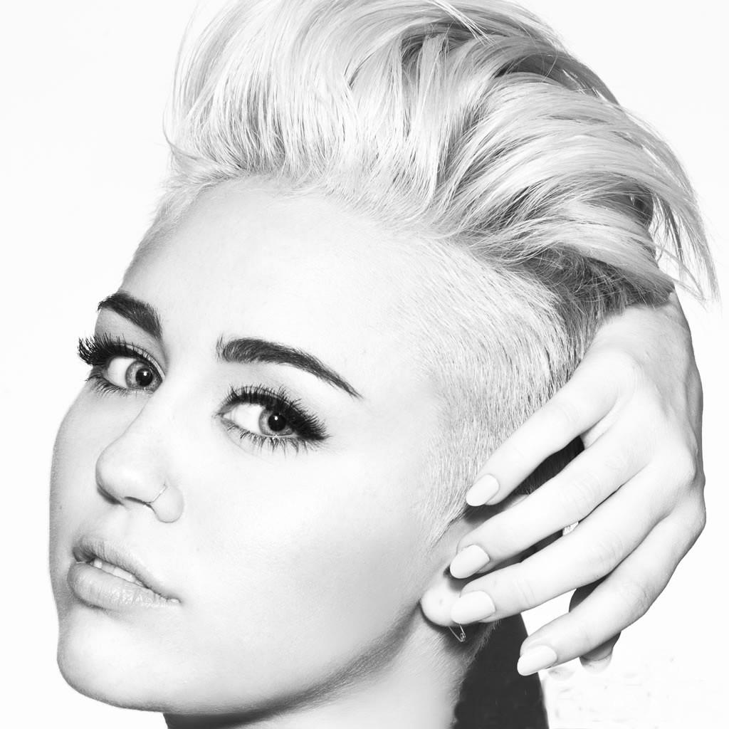 10P Miley Cyrus stunning at some lingerie and casual photoshoot for her website