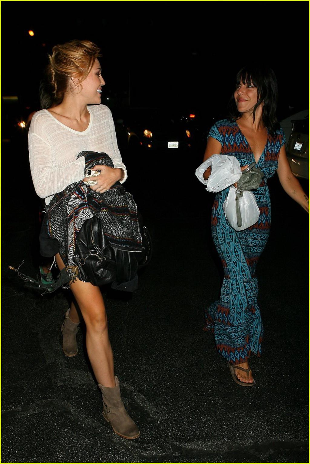 10P Miley Cyrus braless showing pokies at the photoshoot in Malibu