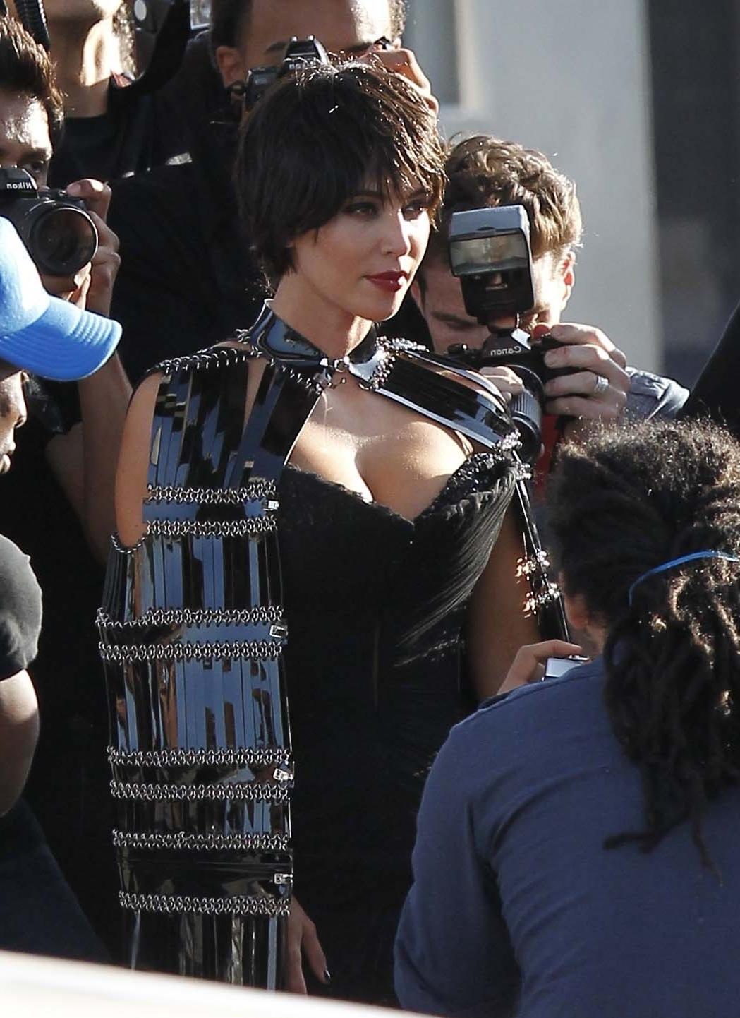 10P Kim Kardashian doing a very hot photoshoot in Los Angeles