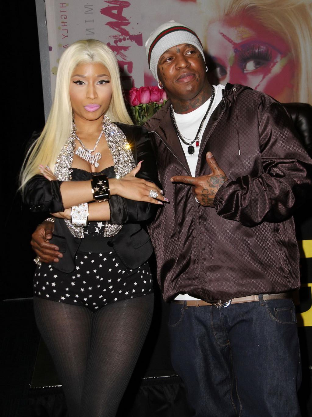 16P Nicki Minaj showing her big boobs and round ass at CD Signing at NYC Best Buy