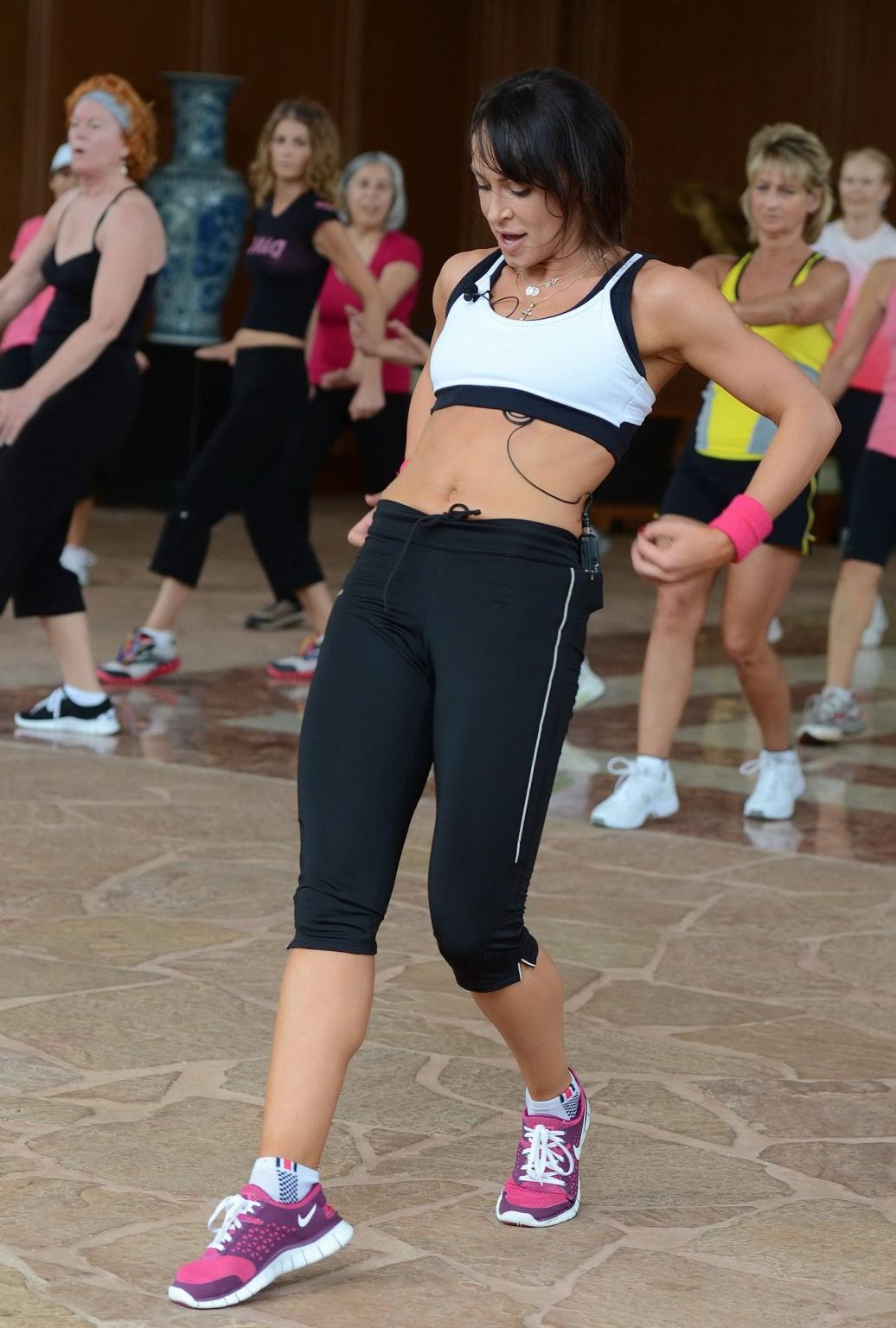 16P Karina Smirnoff works out wearing sports bra  tights in Hawaii