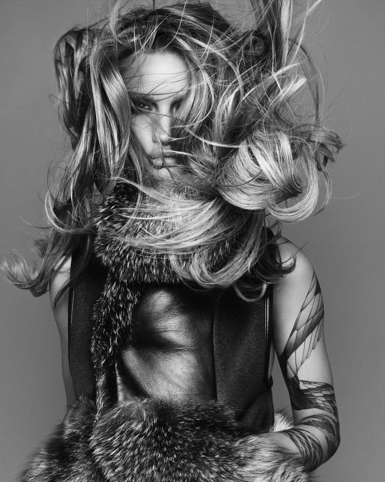 16P Rosie Huntington Whiteley posing nude for the 'Ten Times' photoshoot by Rankin