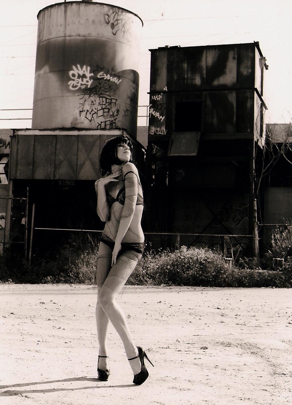 16P Amber Heard posing topless for Tasya van Ree photoshoot