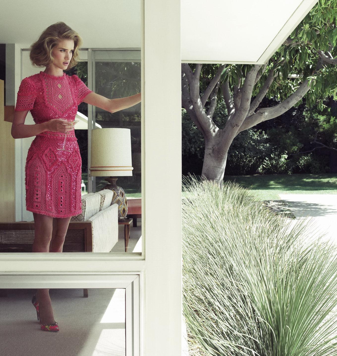 16P Rosie Huntington-Whiteley in very hot photoshoot for January 2012 issue of Harpe