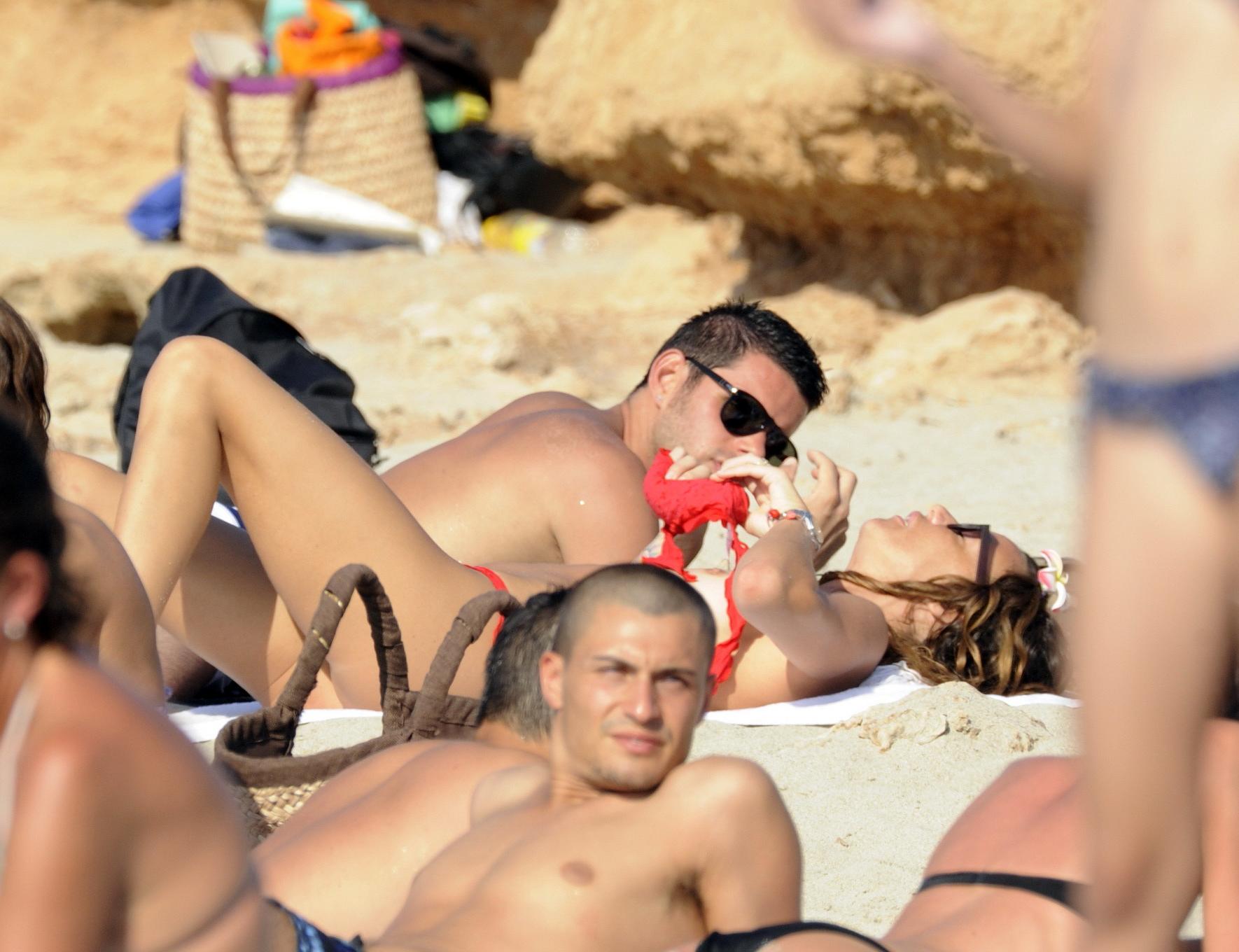 16P Alessia Fabiani caught topless on the Formentera beach