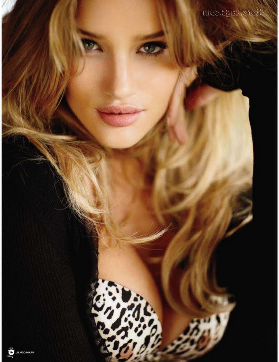 16P Rosie Huntington-Whiteley nude but hiding in Maxim Magazine photoshoot
