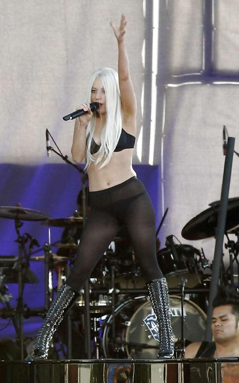 16P Lady Gaga showing her nice ass and nipple slip caught by paparazzi