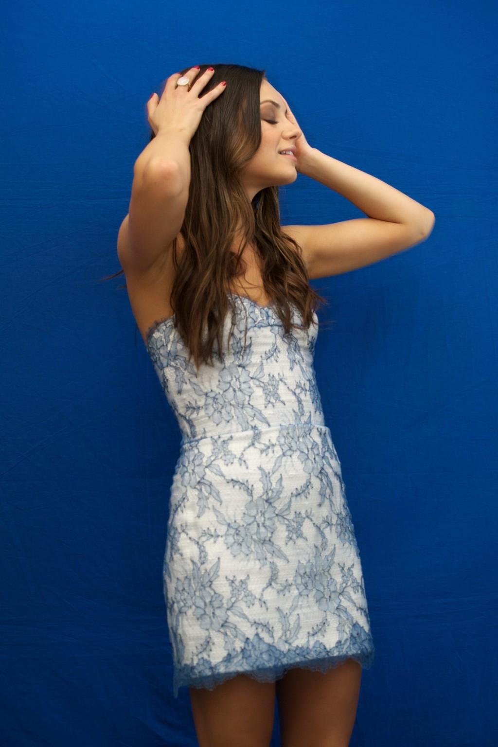 16P Mila Kunis looks stunning for A.G photoshoot in Cancun