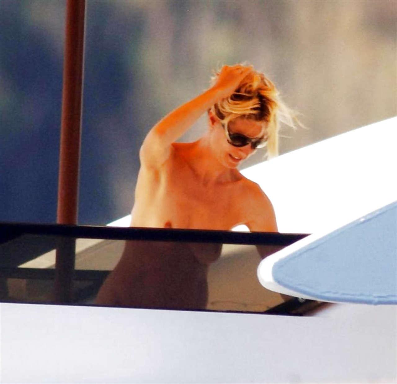 16P Heidi Klum caught enjoy sunbathing topless on yacht by paprazzi and posing sexy