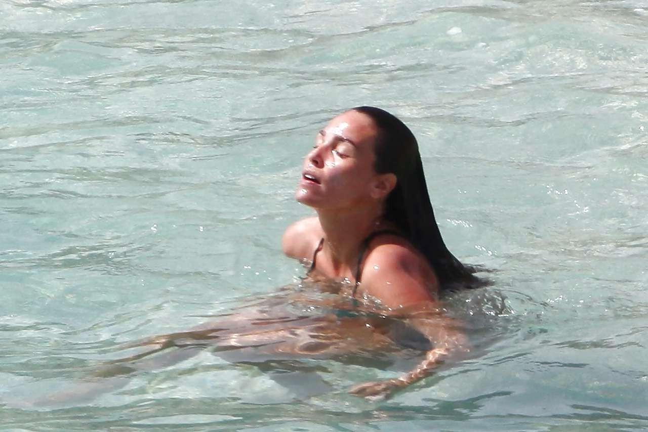 16P Ines Sastre nipple slip on beach caught by paparazzi and posing in bikini