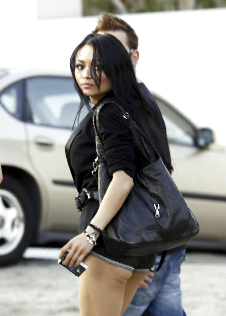 16P Tila Tequila showing her sweet ass in shorts and leggy and big tits caught by pa