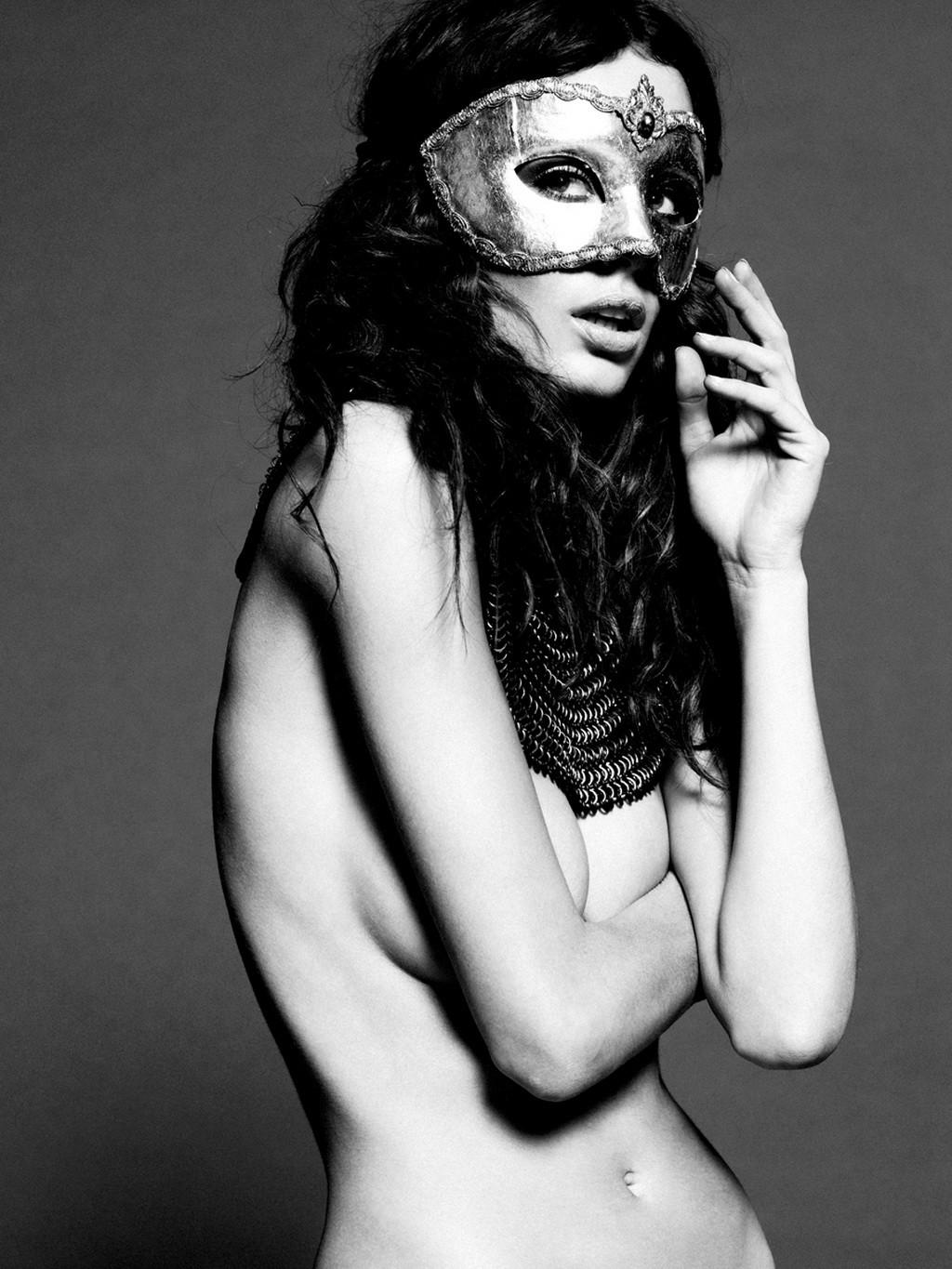 16P Nicole Trunfio topless in Aram Bedrossian photoshoot for Lovecats