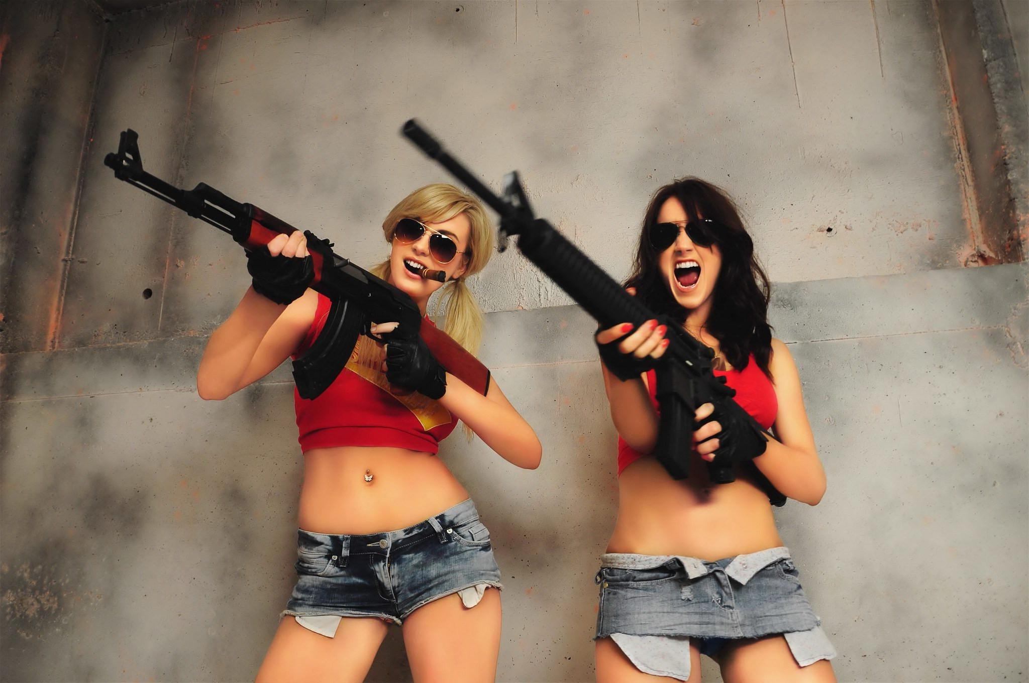 16P Rosie Jones topless armed  ready for Duke Nudem photoshoot