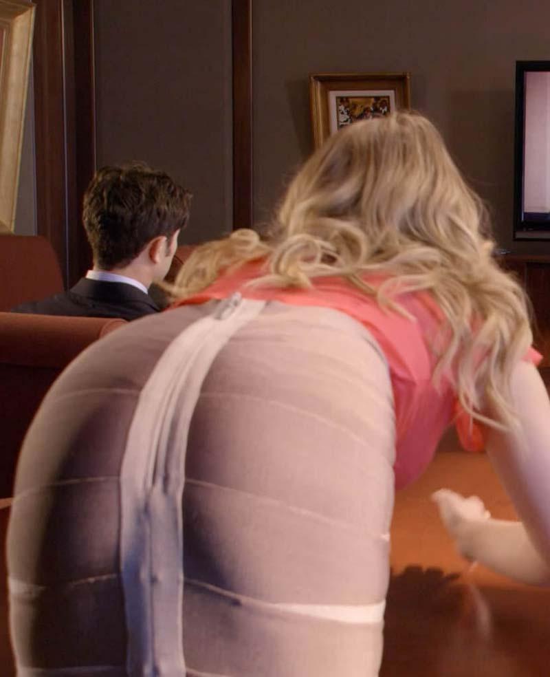 16P Hilary Duff caught giving blowjob after proposal