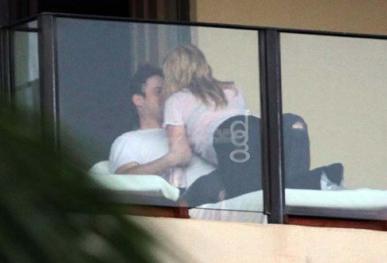 16P Hilary Duff caught giving blowjob after proposal