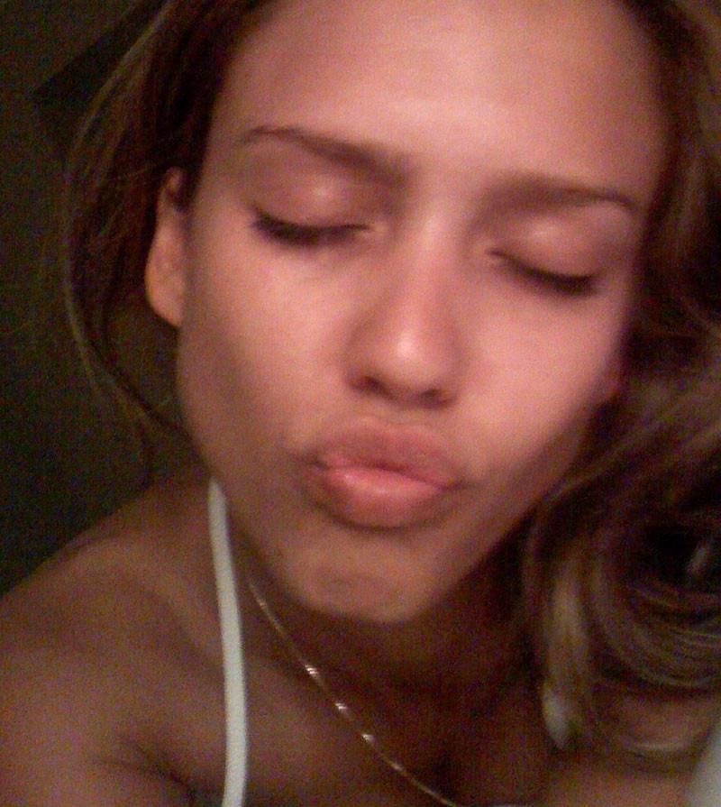 16P Jessica Alba getting her magnificent ass spanked