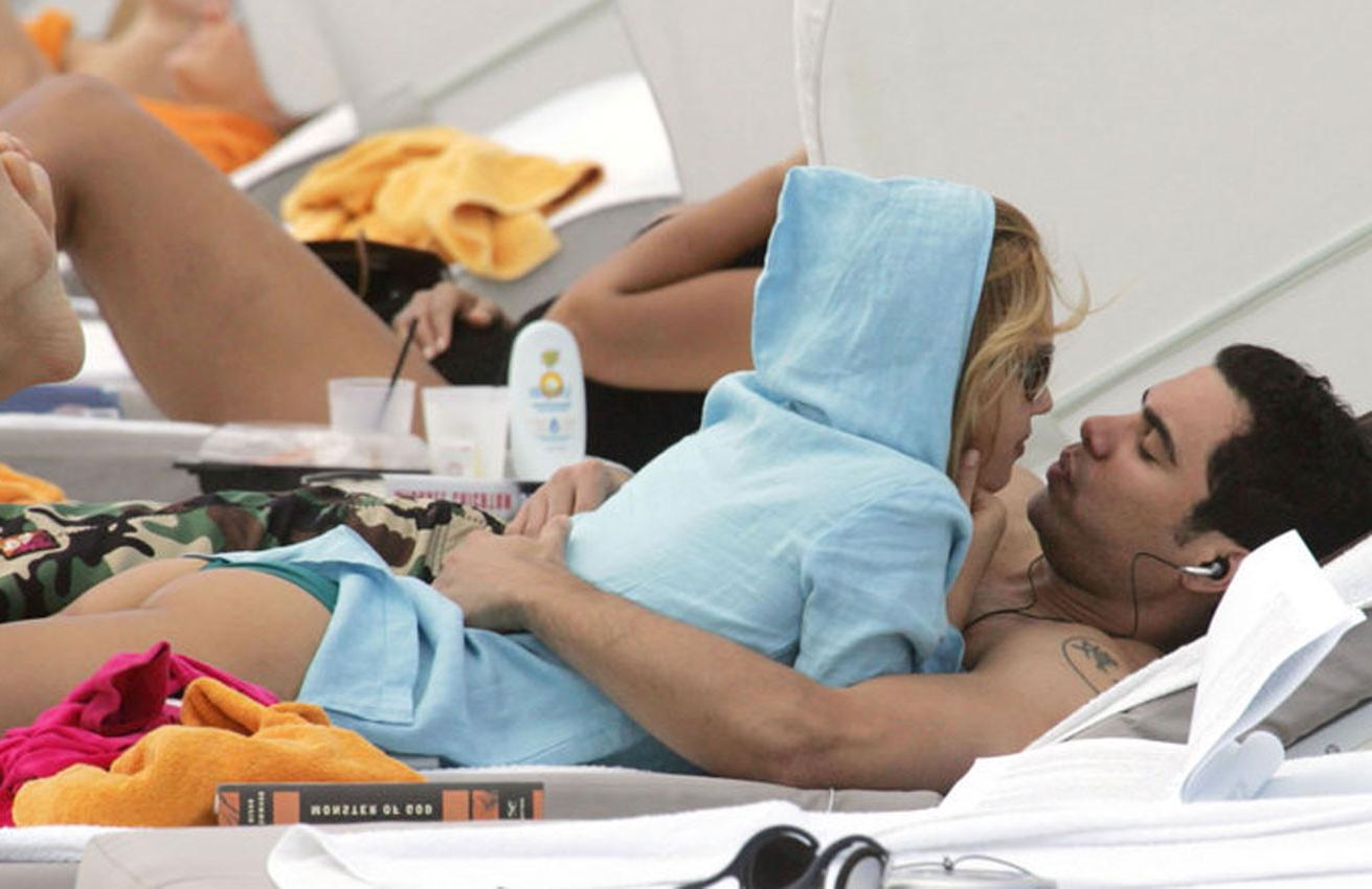 16P Jessica Alba getting her magnificent ass spanked
