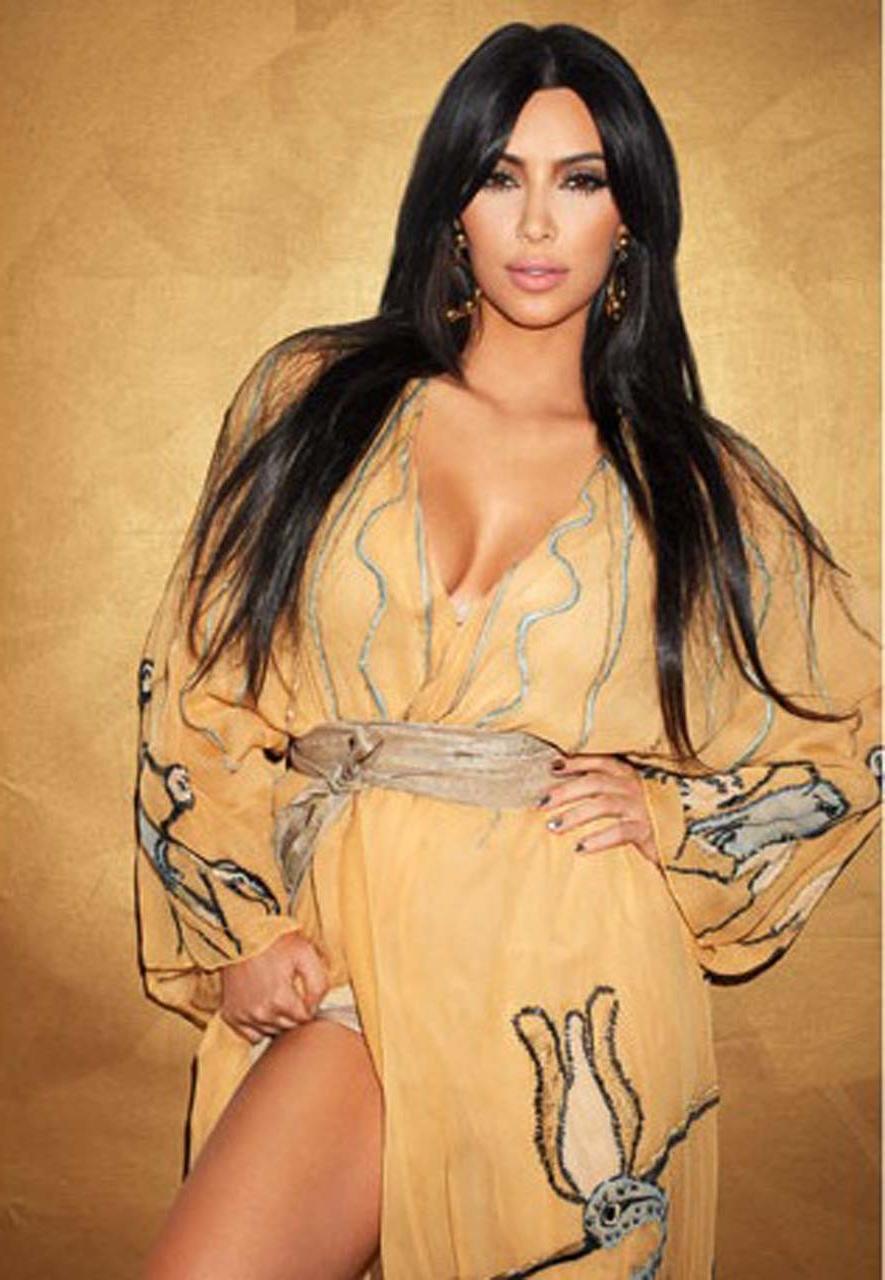 16P Kim Kardashian very sexy and hot new photoshoot photos