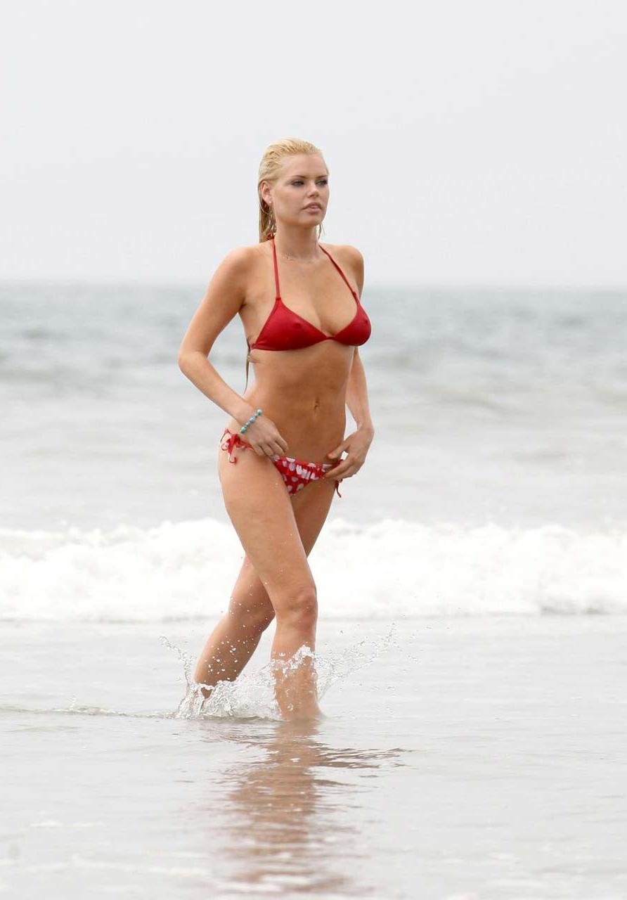 16P Sophie Monk flasning her huge tits and sexy ass in red bikini on beach