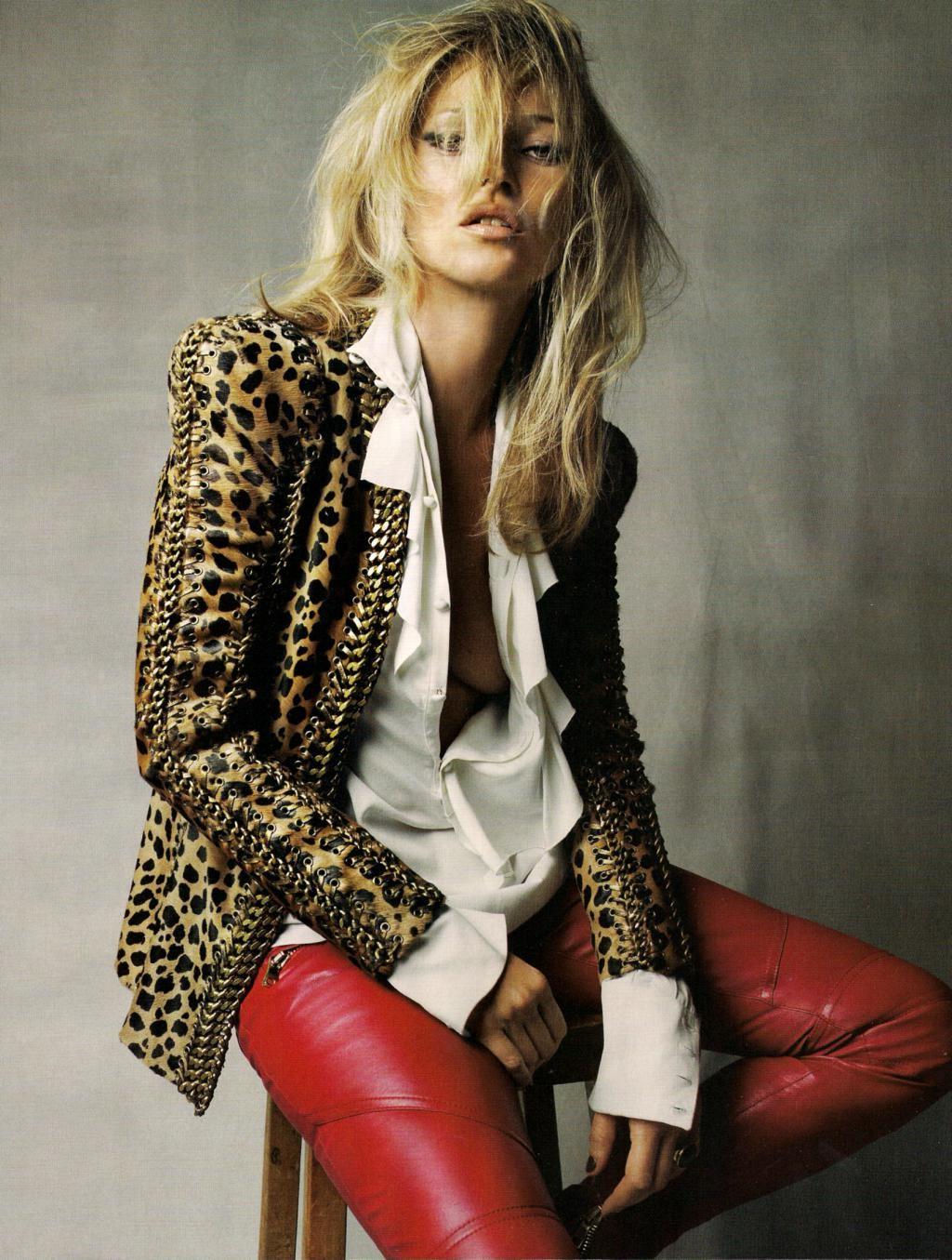 16P Kate Moss topless in 'God Save the Queen' photoshoot