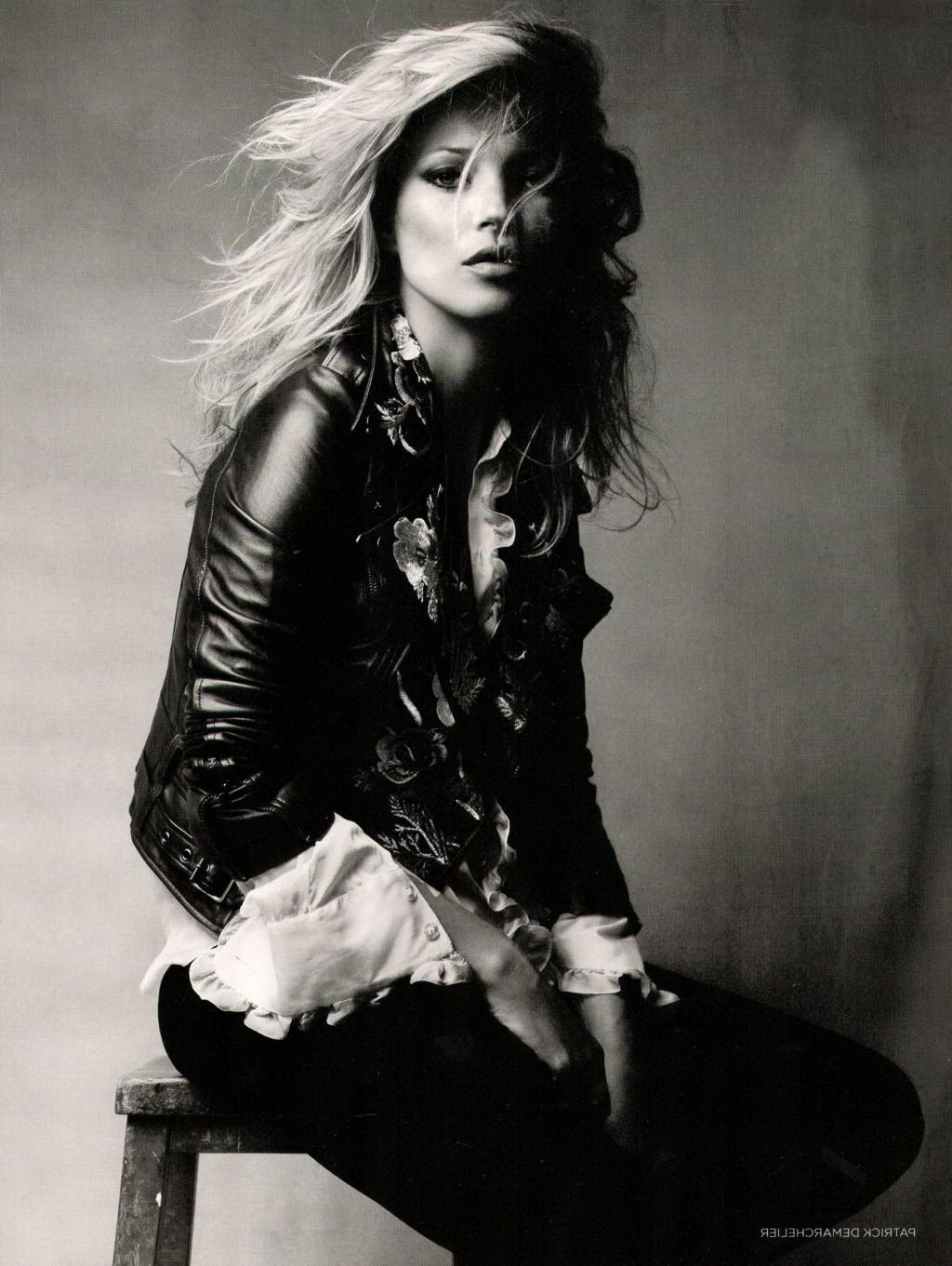 16P Kate Moss topless in 'God Save the Queen' photoshoot