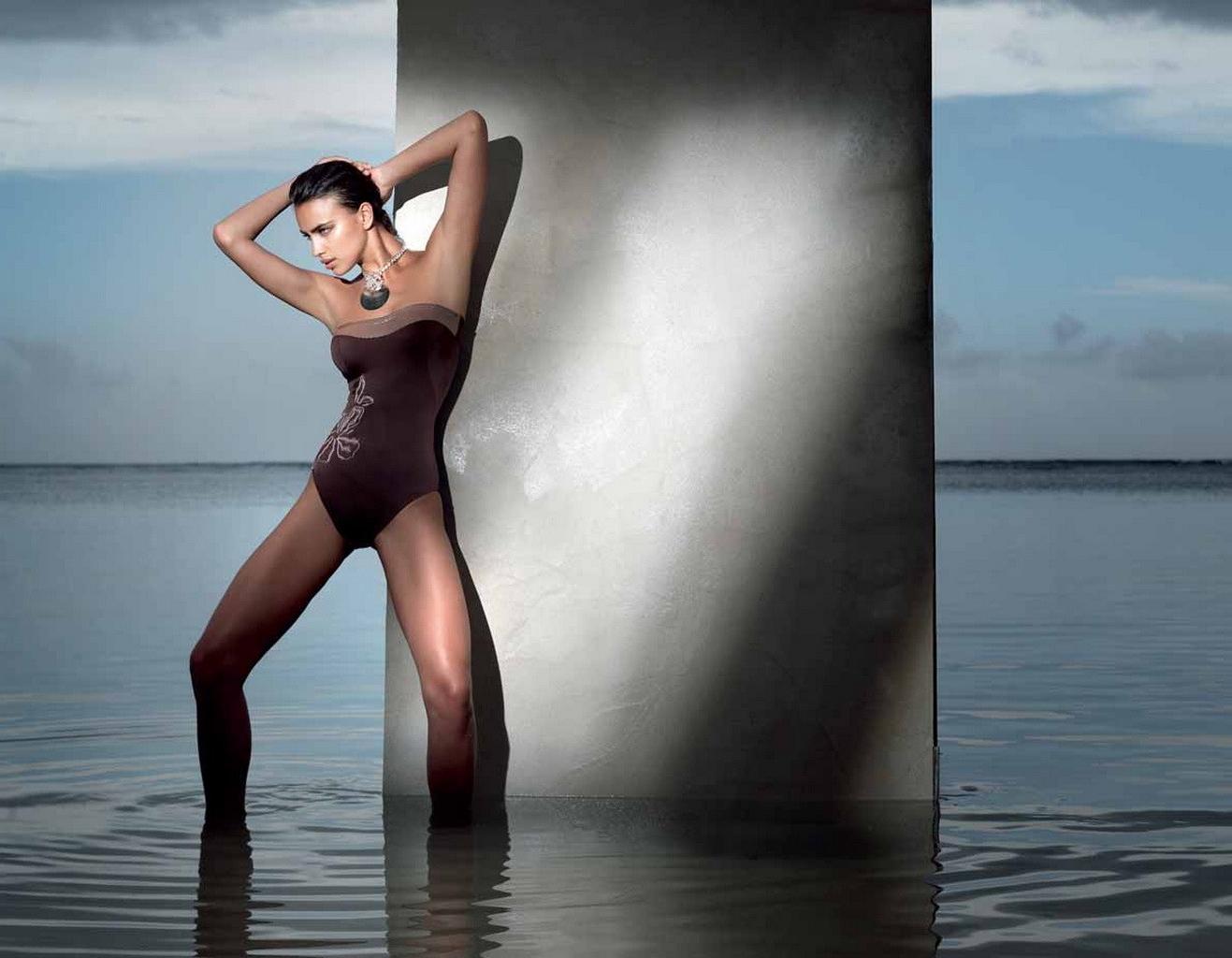 16P Irina Shayk in very sexy Ory Swimwear 2010 photoshoot