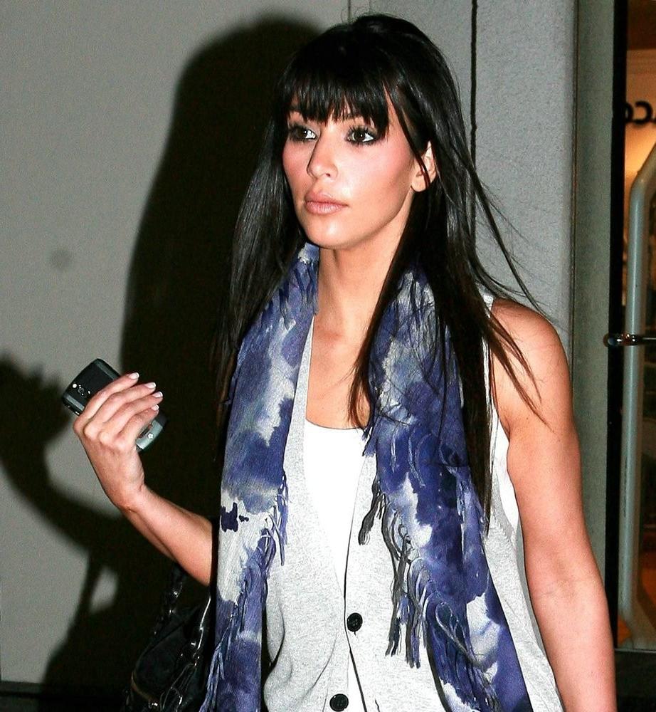 16P Hot Kim Kadarshian wearing different outfit caught by paparazzi