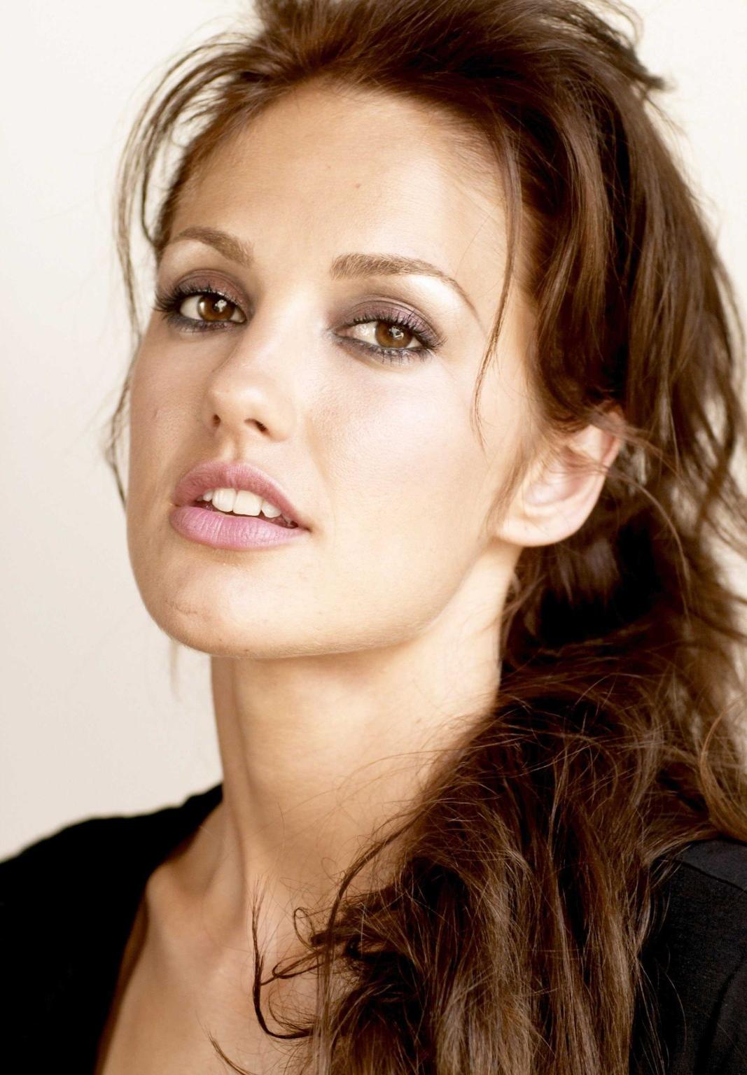 16P Minka Kelly in very hot Ralf Strathmann photoshoot