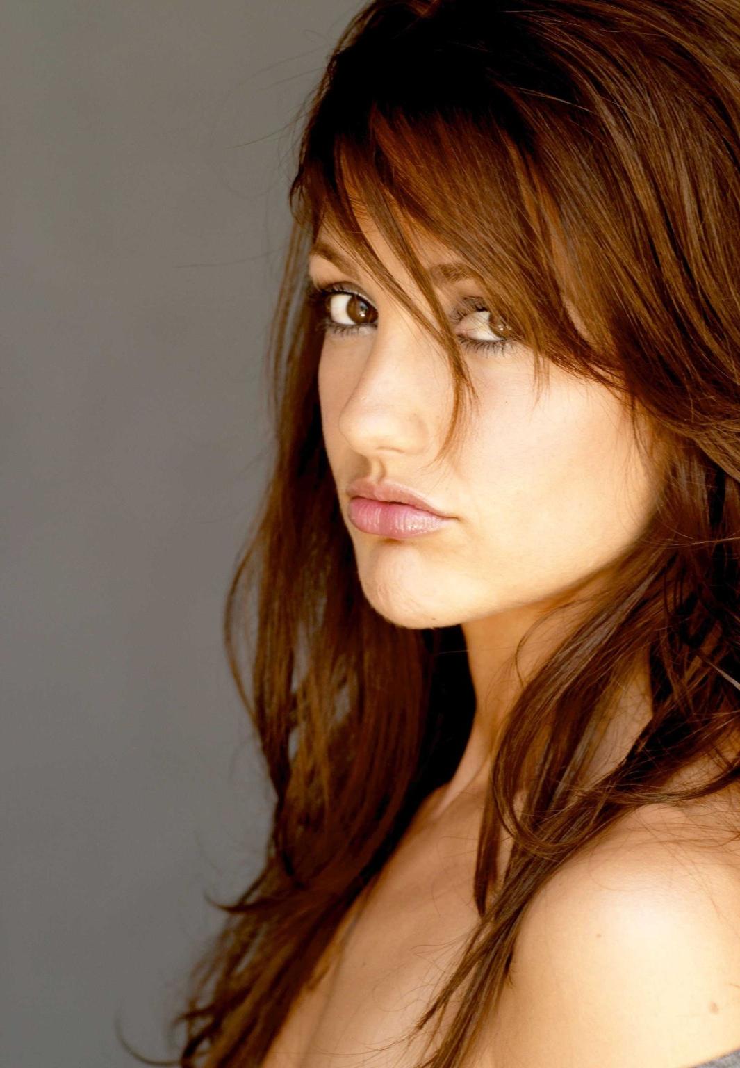 16P Minka Kelly in very hot Ralf Strathmann photoshoot