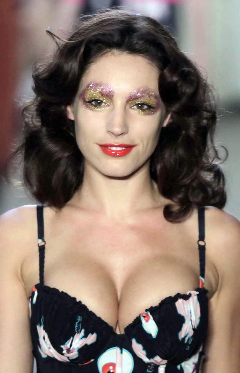 16P Kelly Brook topless hiding her big boobs for FHM Australia photoshoot
