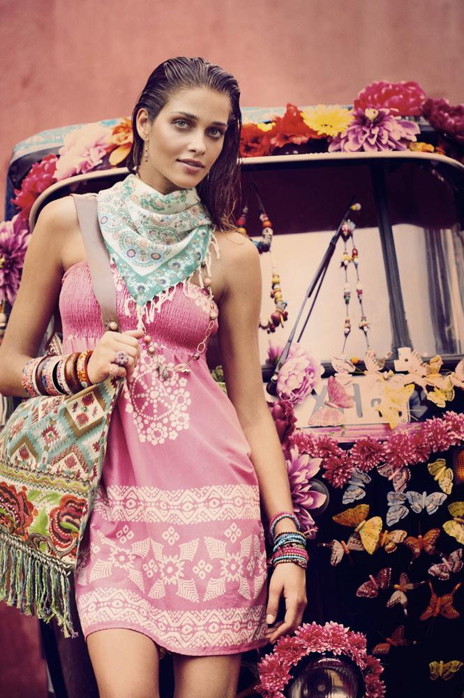 15P Ana Beatriz Barros exposing her lovely perky tits