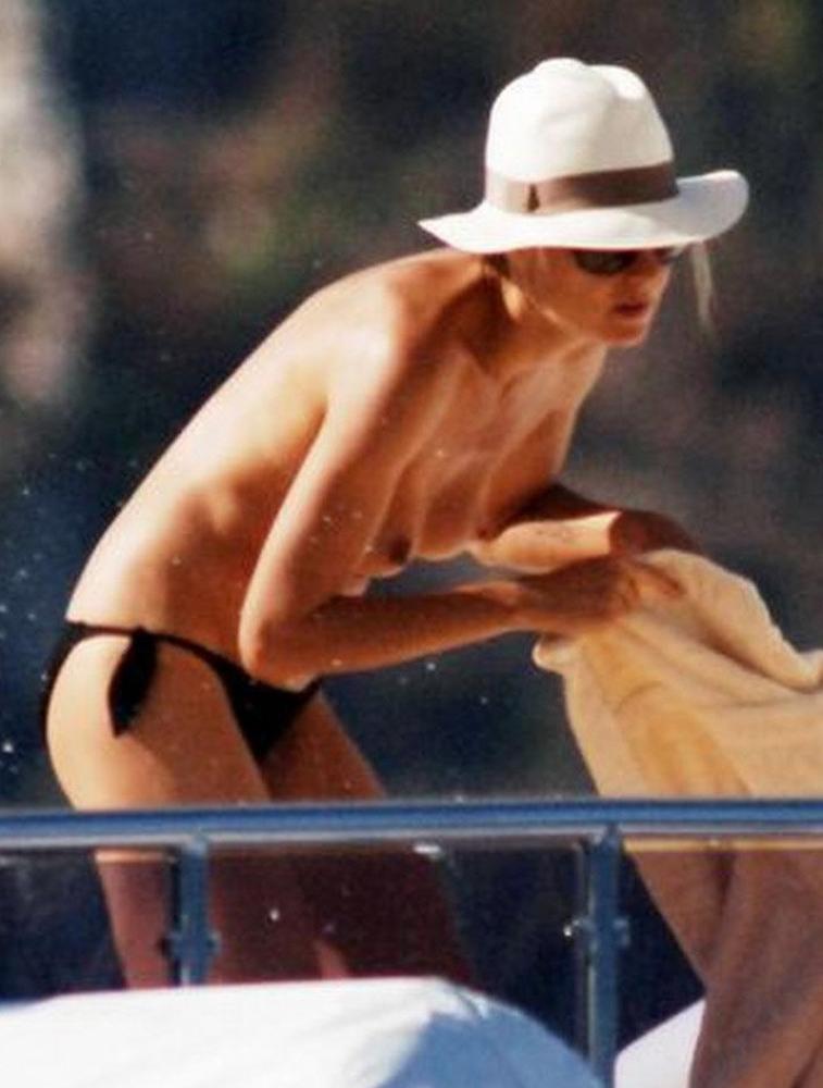 15P Heidi Klum caught tanning topless on vacation