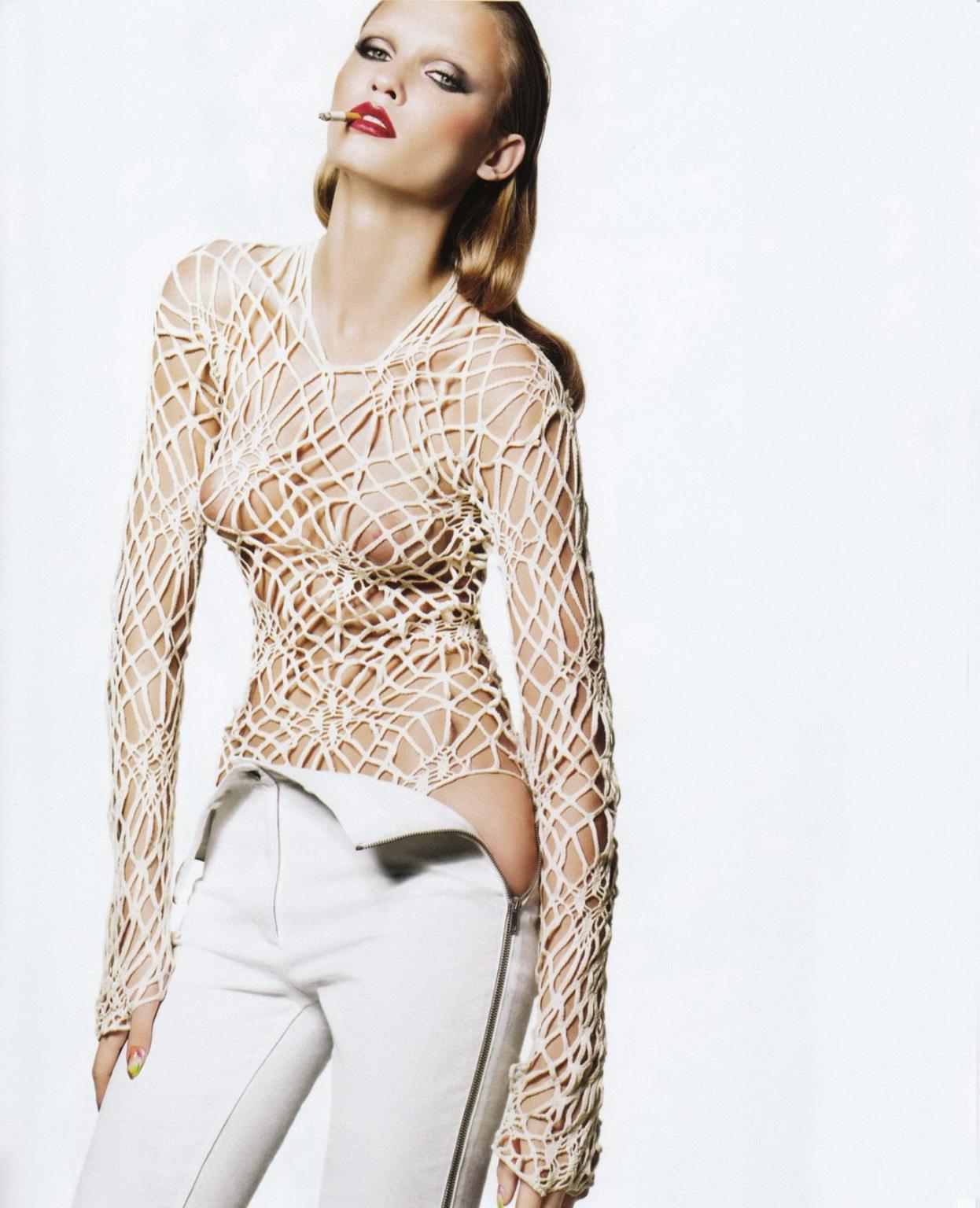 16P Laura Blokhina in fall/winter 2010 Myla lingerie photoshoot