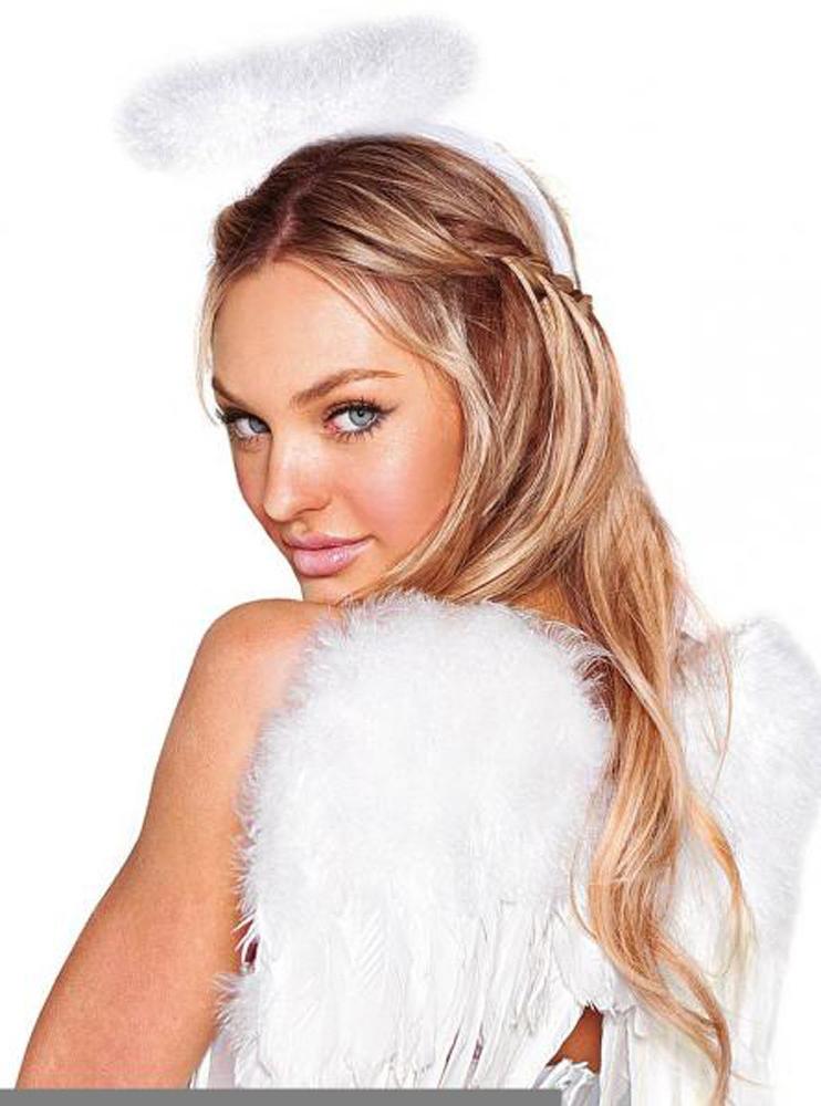 14P Candice Swanepoel exposing her sweet perky tits
