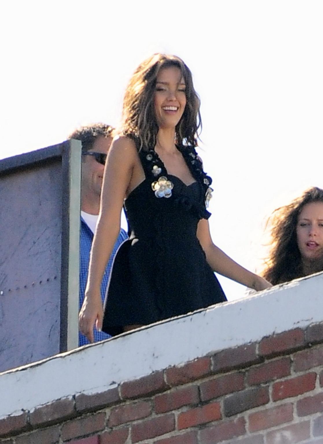15P Jessica Alba upskirt at the photoshoot in Los Angeles