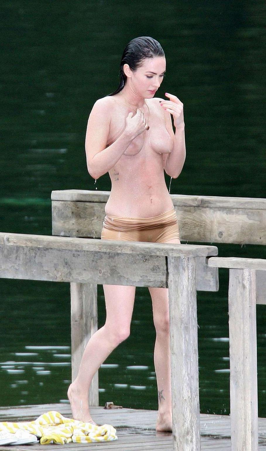 10P Megan Fox caught in upskirt moment in movie and showing her tits