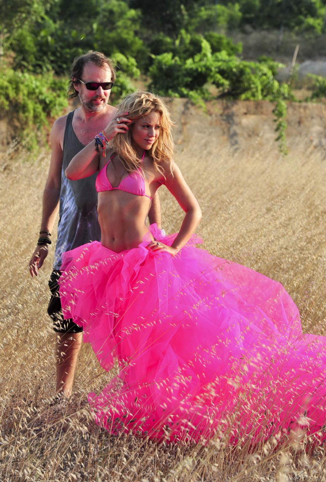 15P Shakira Ripoll wearing pink bikini top  skirt at the outdoor photoshoot