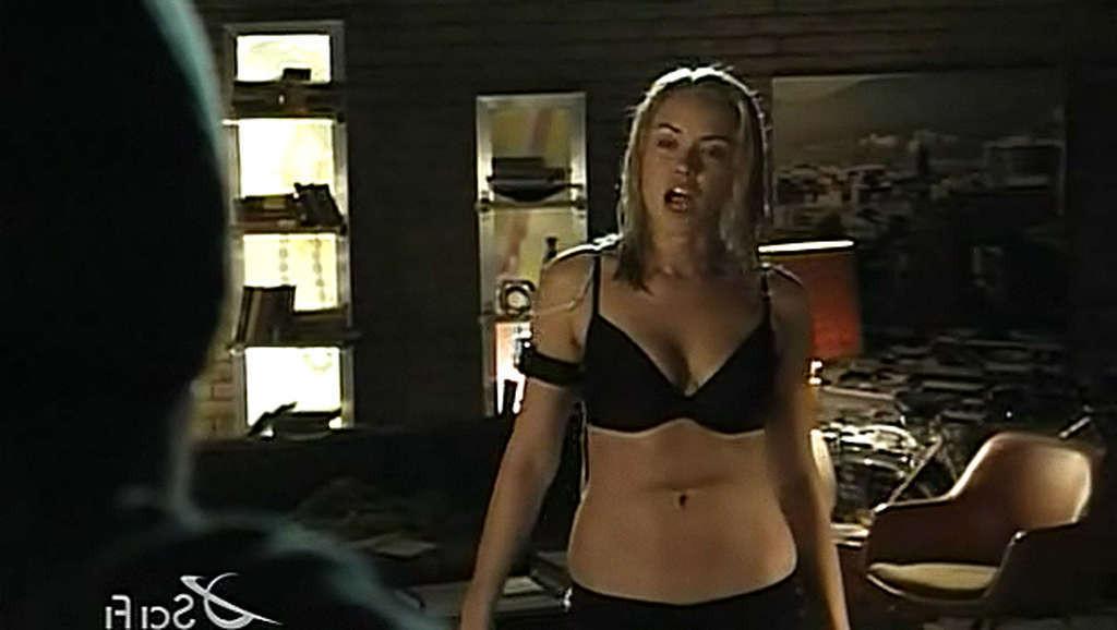 10P Kristanna Loken exposing her nice tits in movie and caught in lesbian kiss papar