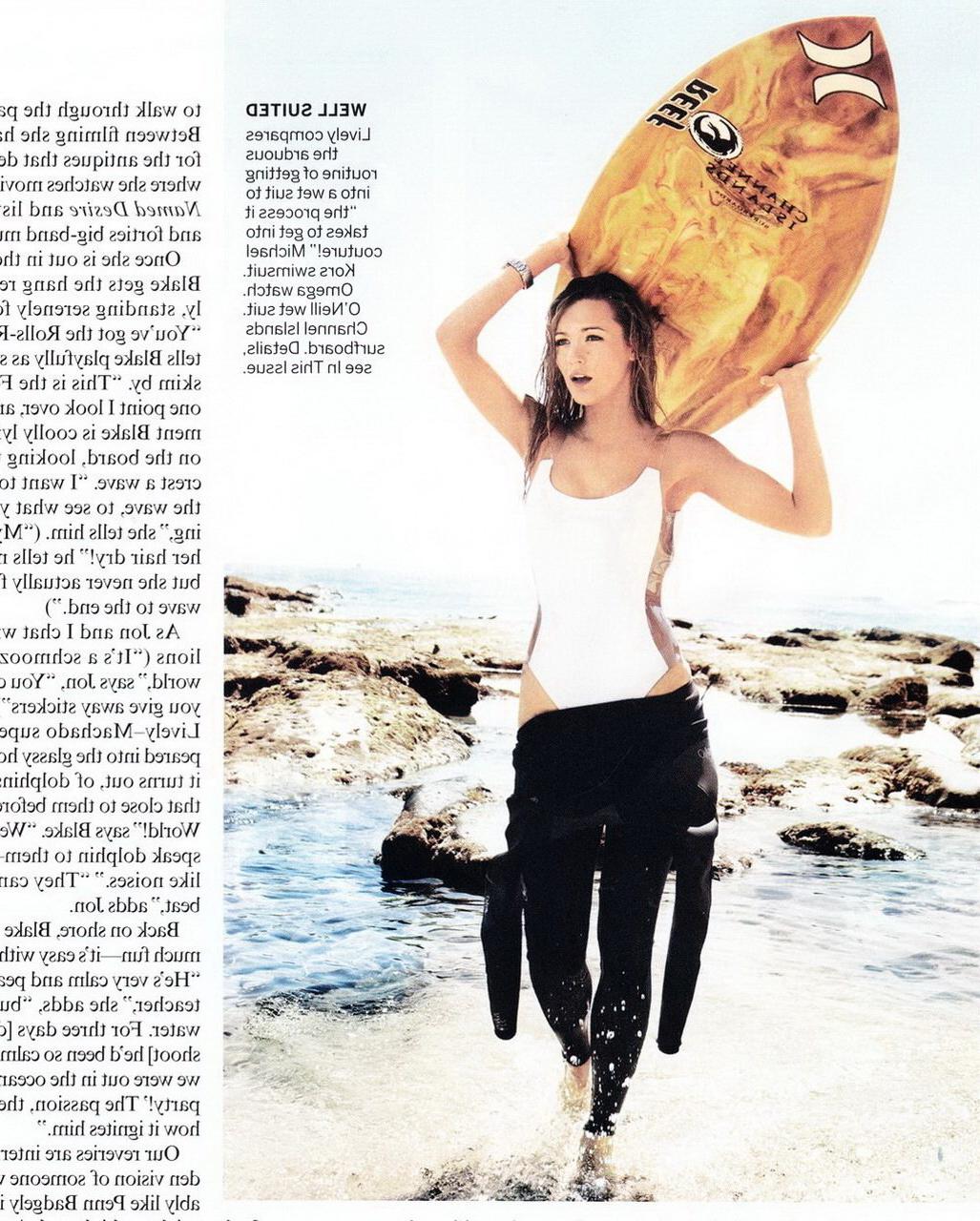 15P Blake Lively em ensaio fotográfico de praia quente para edição de junho da Vogue US