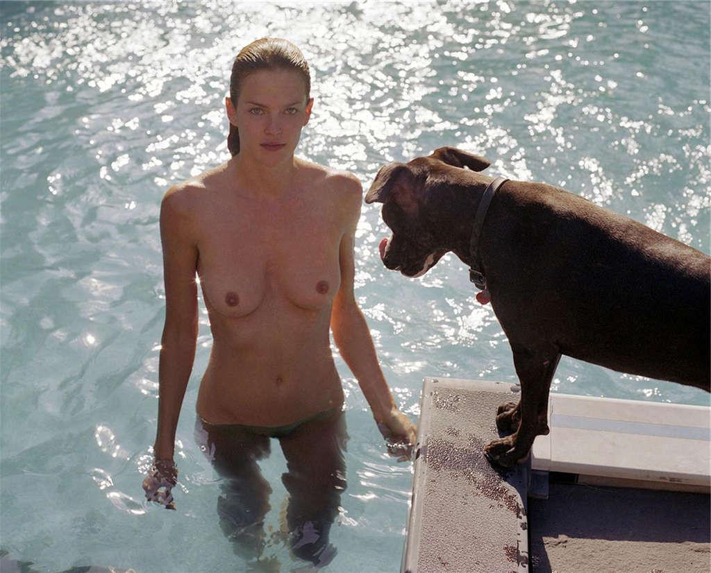 16P Shannan Click exposing her nice tits and ass in photoshoot