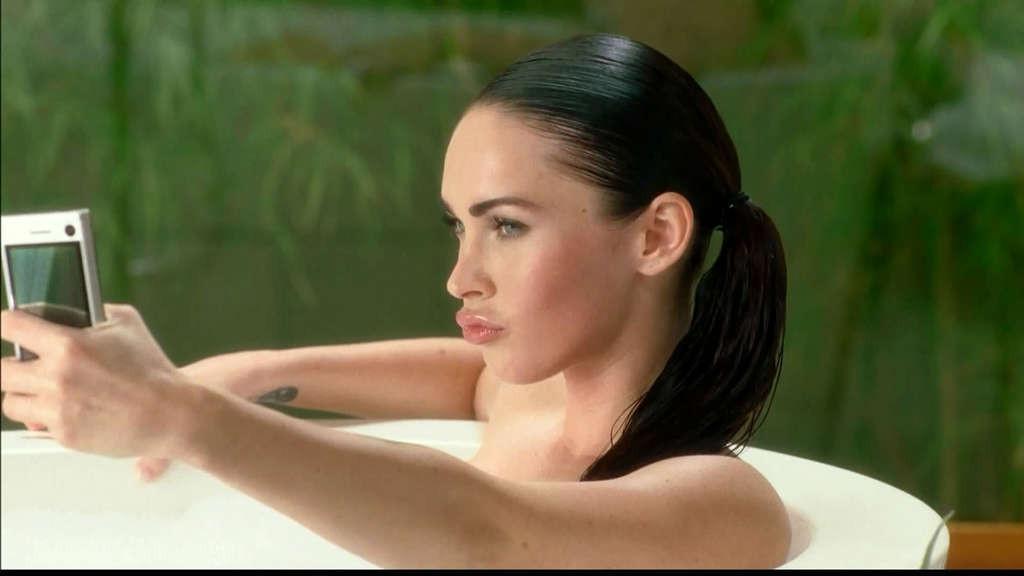 16P Megan Fox caught topless while filming and posing sexy