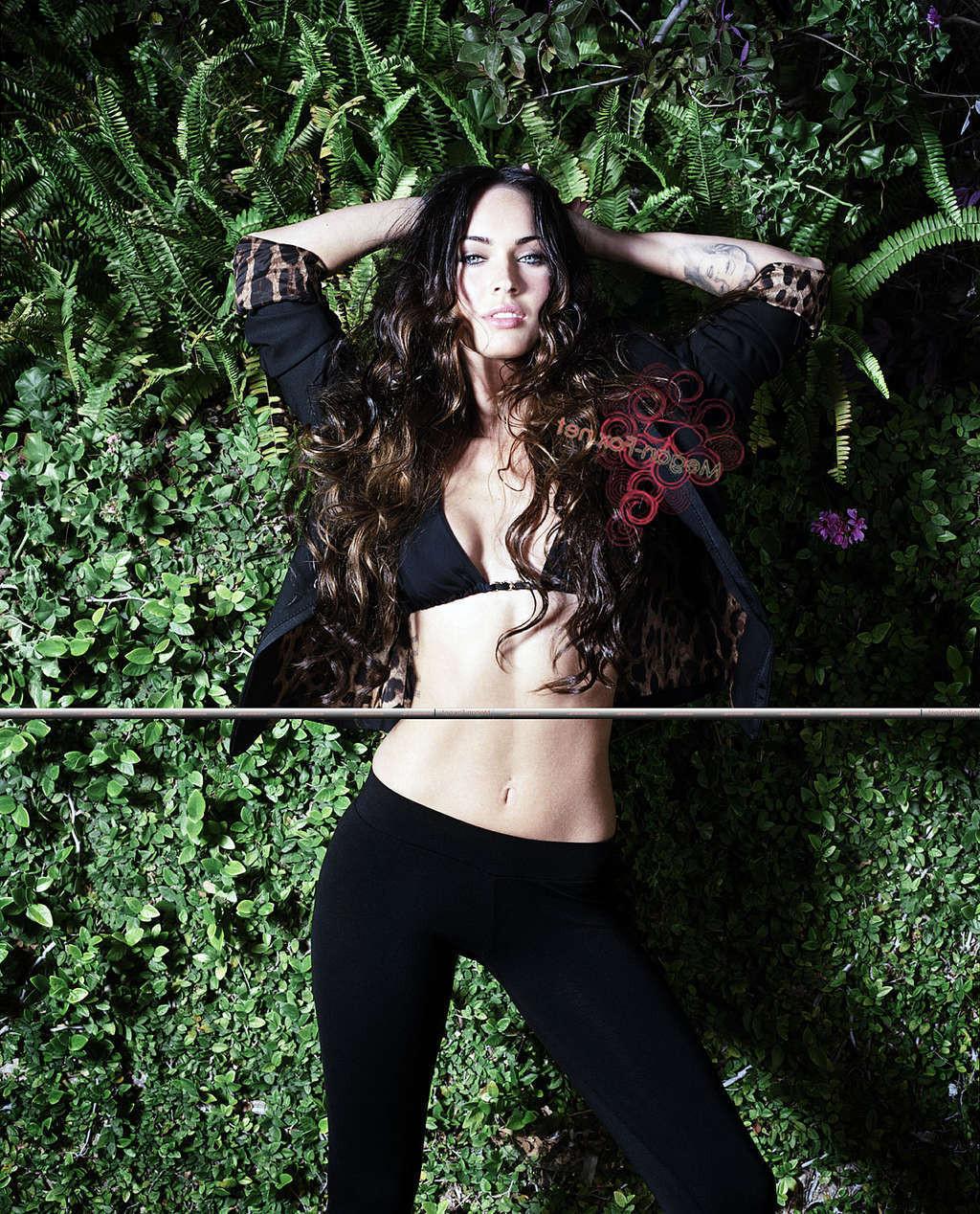 15P Megan Fox looking sexy in photoshoot and showing her tits