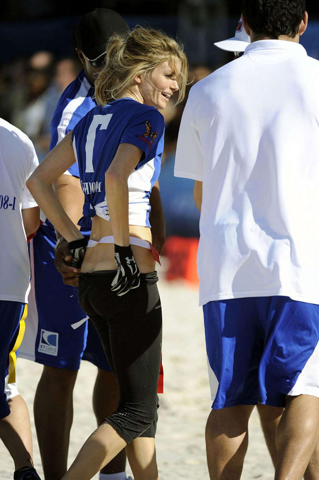 10P Marisa Miller exposing but crack paparazzi pictures and nipple slip and posing a