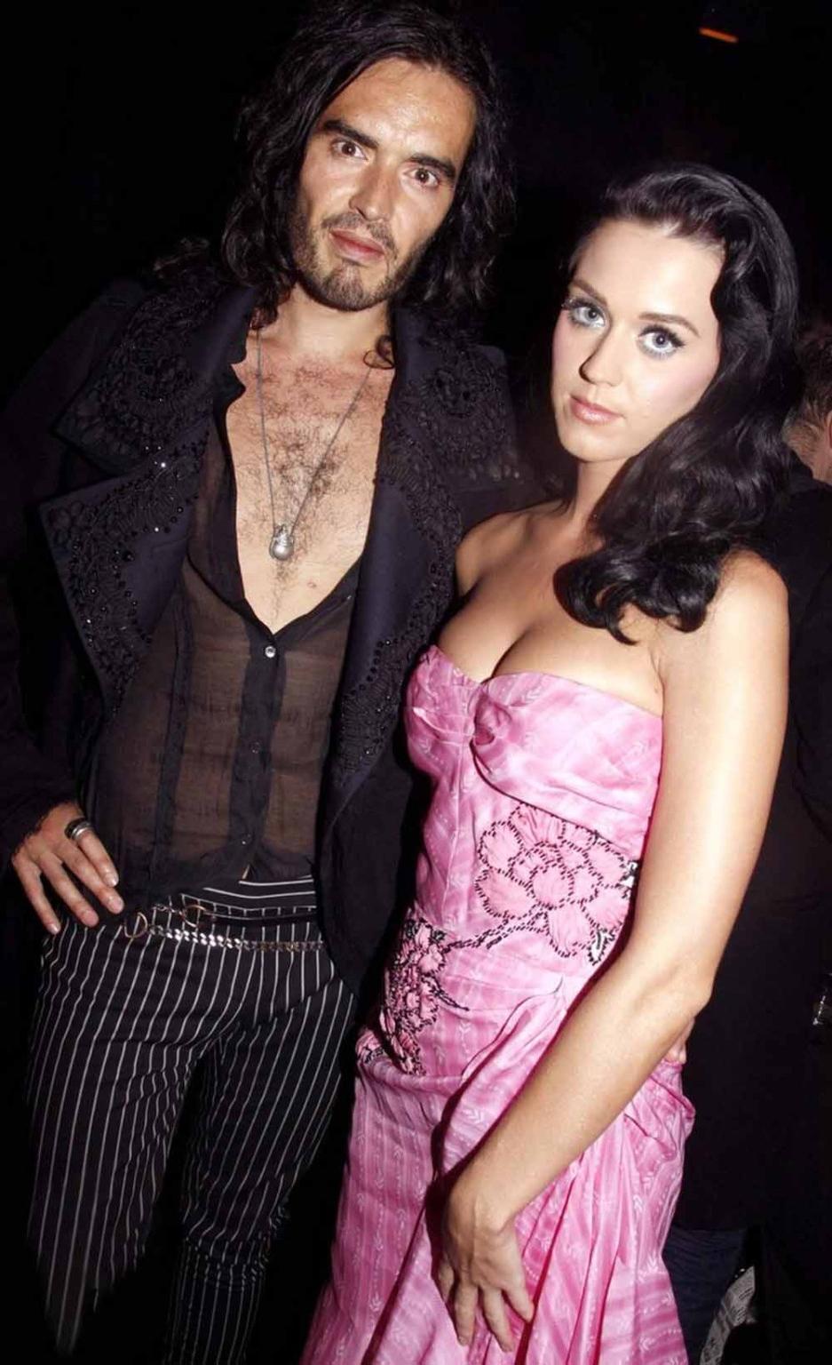 15P Katy Perry busty ass and amazingly hot boobs