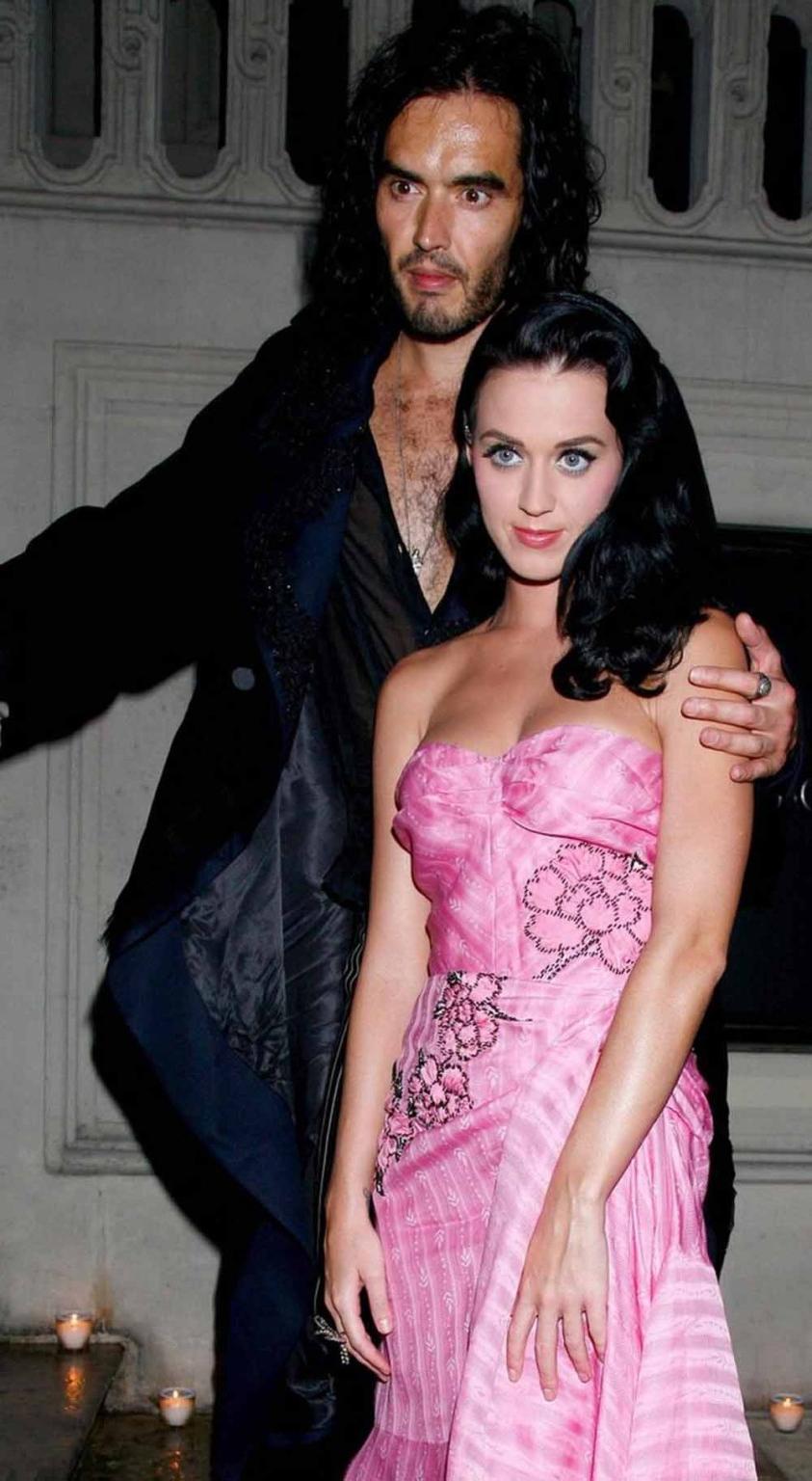 15P Katy Perry busty ass and amazingly hot boobs