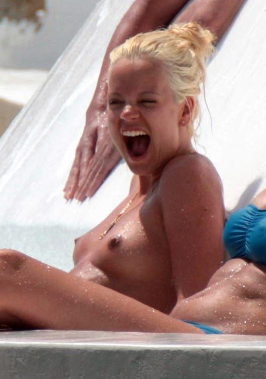 15P Lily Allen teasing topless and perky ass
