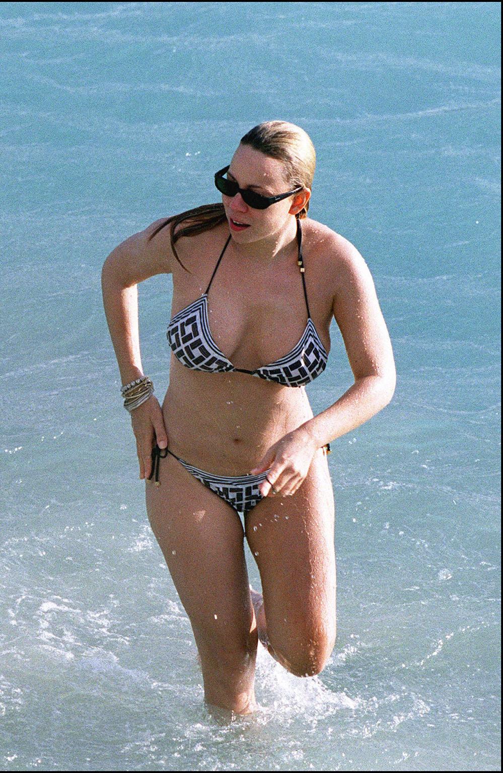 16P Marih Carey showing her sexy and huge tits and her hot ass