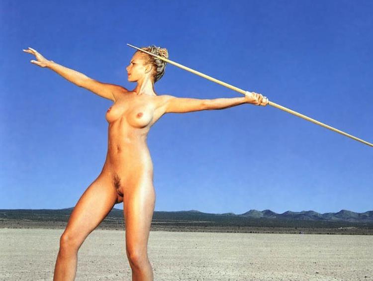 15P Jaime Pressly hairy pussy and sweet perky tits