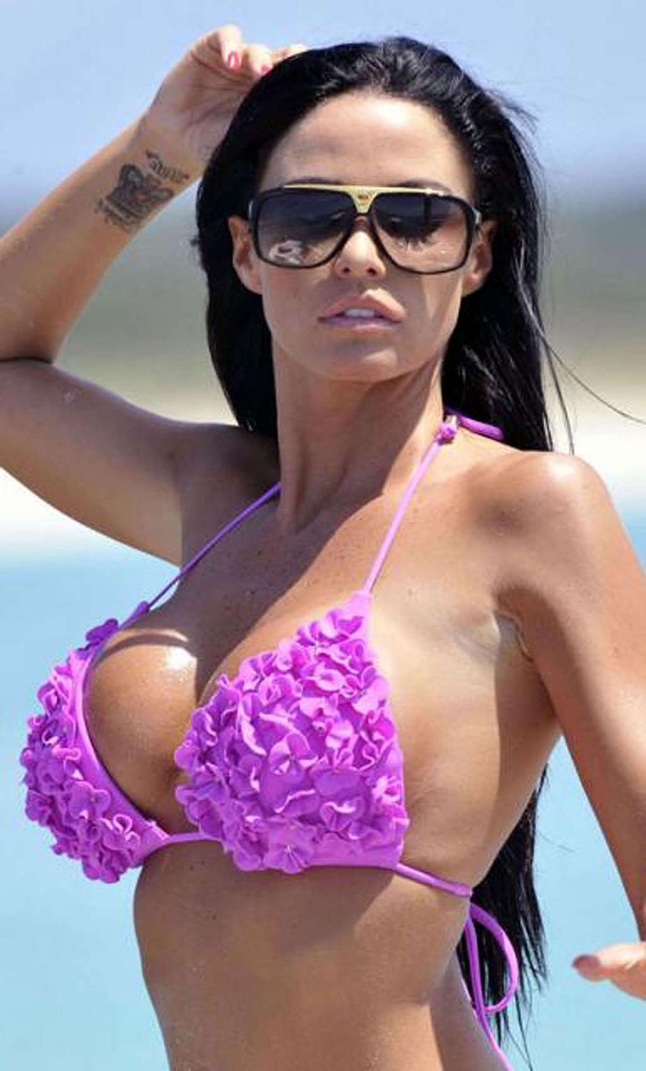 16P Katie Price shows huge tits and fantastic ass in the pool
